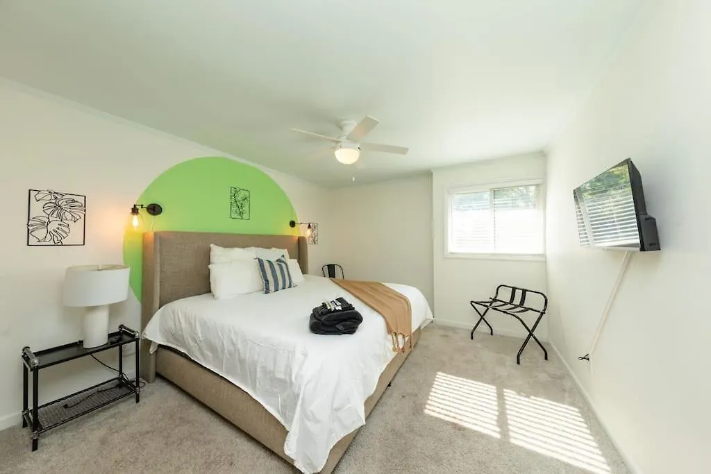 아파트 Modern 2Br With Optional Parking Near Vanderbilt & Music Row, Walk To Centennial Park & Mins To Broadway 내슈빌 미국