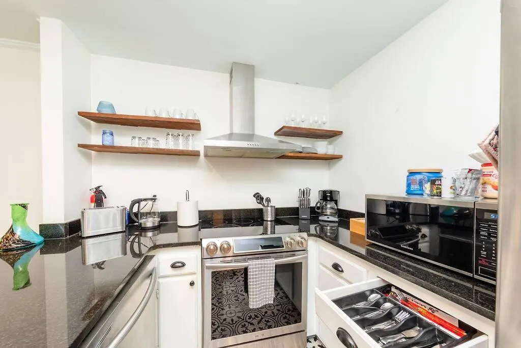Modern 2Br With Optional Parking Near Vanderbilt & Music Row, Walk To Centennial Park & Mins To Broadway 내슈빌 0*,