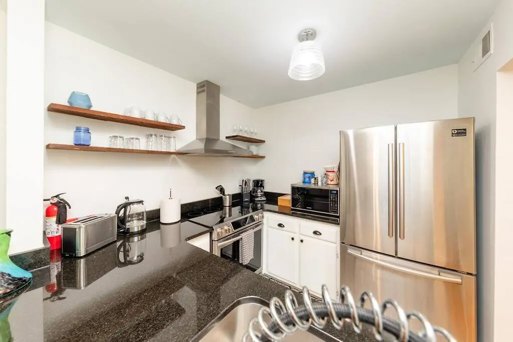 아파트 Modern 2Br With Optional Parking Near Vanderbilt & Music Row, Walk To Centennial Park & Mins To Broadway 내슈빌