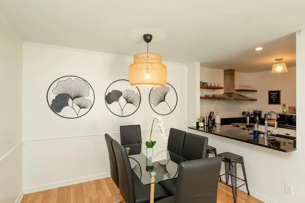Modern 2Br With Optional Parking Near Vanderbilt & Music Row, Walk To Centennial Park & Mins To Broadway 내슈빌 미국